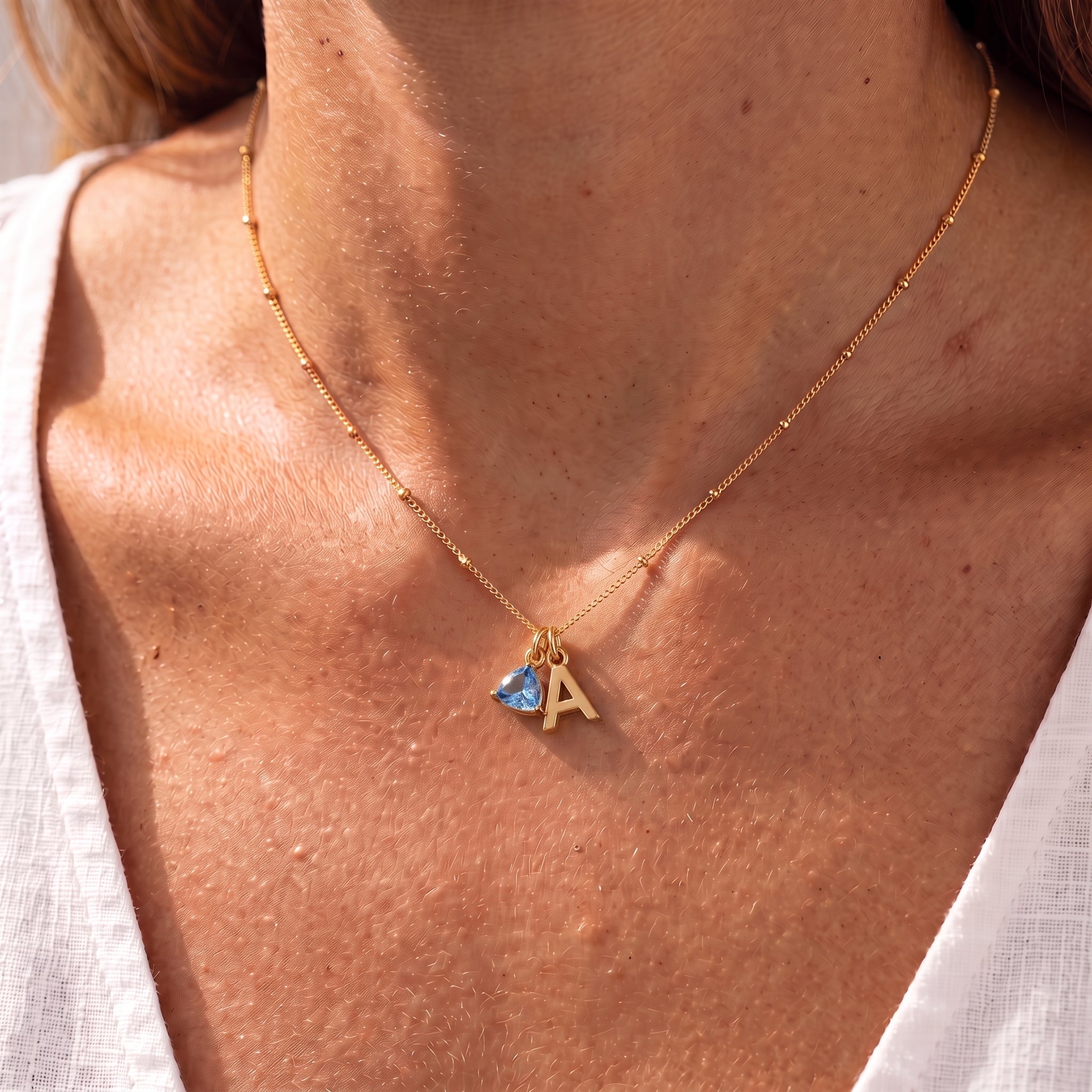 Collar con Inicial y Piedra de Nacimiento "Luna"