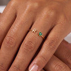 Anillo Ajustable de Piedra Natal Inicial "Cleo"