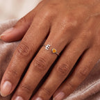 Anillo Ajustable de Piedra Natal Inicial "Cleo"